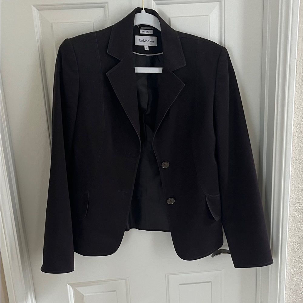 Calvin Klein Women's Elegant Black Suit Jacket